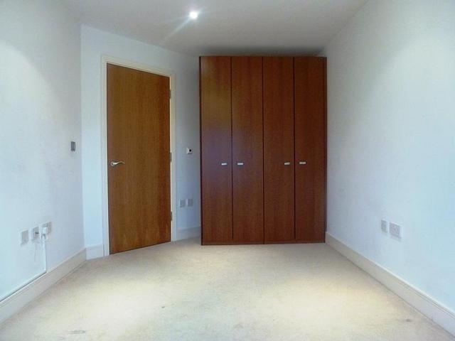  Image of 1 bedroom Apartment to rent in Hills Road Cambridge CB2 at 150 Hills Road, CB2 8PB