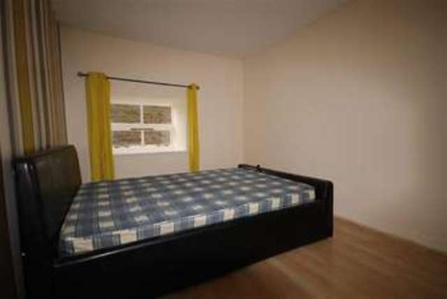  Image of 1 bedroom Property to rent in Red Lumb Rochdale OL12 at The Meadows Rochdale Rochdale, OL12 7TX
