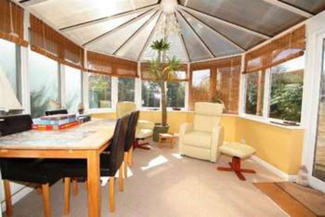  Image of 4 bedroom Property for sale in The Meadway Shoreham-by-Sea BN43 at The Meadway Shoreham By Sea Shoreham By Sea, BN43 5RN