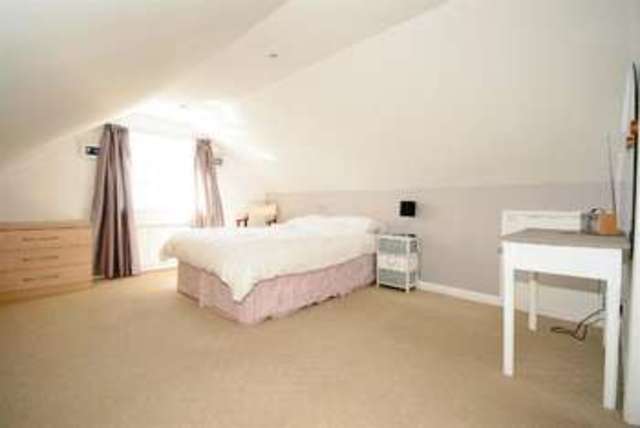  Image of 4 bedroom Property for sale in The Meadway Shoreham-by-Sea BN43 at The Meadway Shoreham By Sea Shoreham By Sea, BN43 5RN