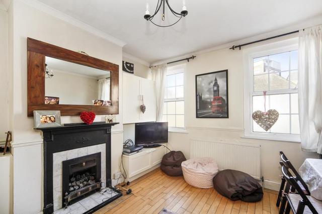  Image of 2 bedroom Ground Flat for sale in The Polygon London SW4 at The Polygon  London, SW4 0JG