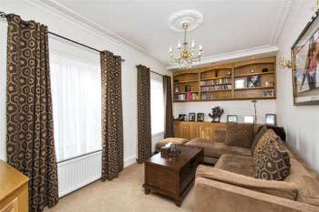  Image of 7 bedroom Detached house for sale in The Ridges Finchampstead Wokingham RG40 at Finchampstead Wokingham Finchampstead, RG40 3SS