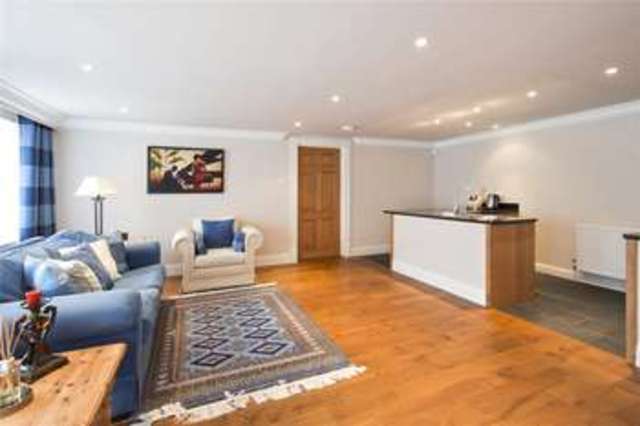  Image of 7 bedroom Detached house for sale in The Ridges Finchampstead Wokingham RG40 at Finchampstead Wokingham Finchampstead, RG40 3SS