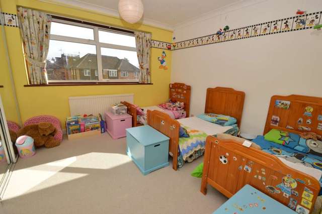  Image of 4 bedroom Semi-Detached house to rent in The Ridgeway London N11 at The Ridgeway Friern Barnet London, N11 3LG