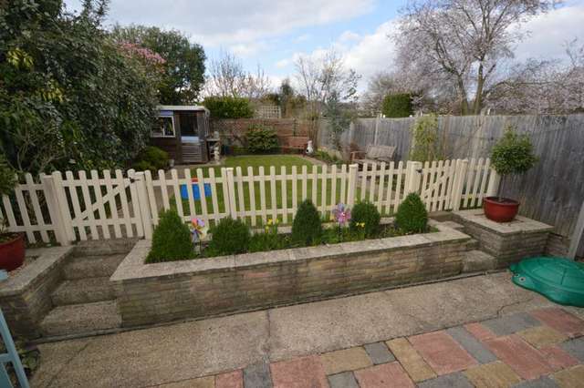  Image of 4 bedroom Semi-Detached house to rent in The Ridgeway London N11 at The Ridgeway Friern Barnet London, N11 3LG