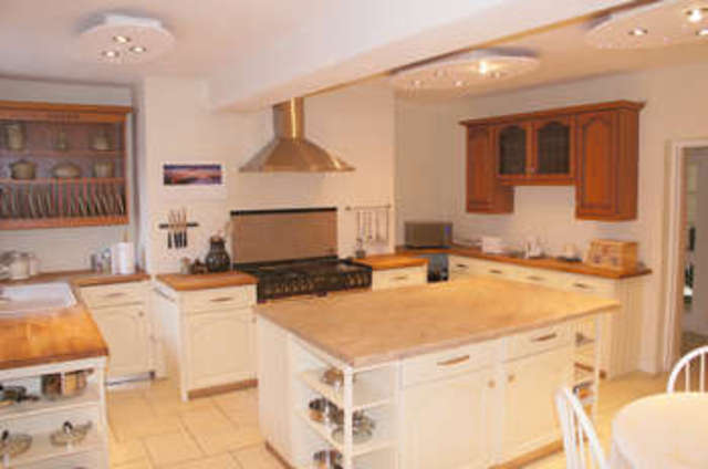  Image of 5 bedroom Town House for sale in The Square Stonehouse Plymouth PL1 at The Millfields Stonehouse Plymouth, PL1 3JX