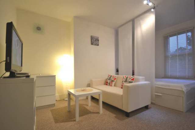  Image of Studio flat to rent in The Vale London W3 at The Vale  London, W3 7RR
