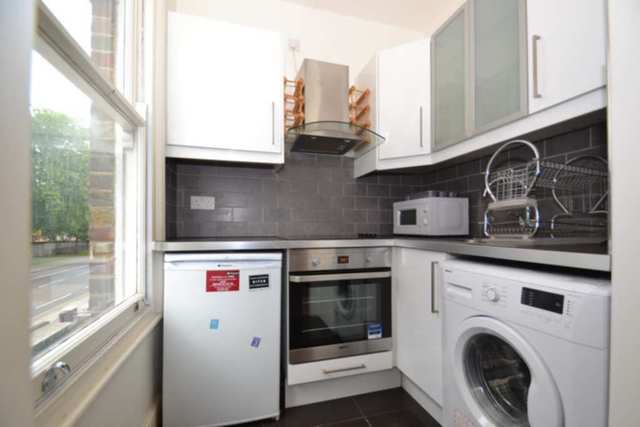 Image of Studio flat to rent in The Vale London W3 at The Vale  London, W3 7RR