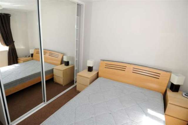  Image of 1 bedroom Apartment to rent in Town Mead Crawley RH11 at Highfield House, Town Mead West Green Crawley, RH11 7EH