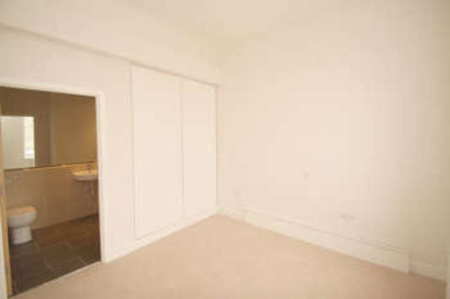  Image of 2 bedroom Flat for sale in Craigie Drive Stonehouse Plymouth PL1 at The Millfields Stonehouse Plymouth, PL1 3JB