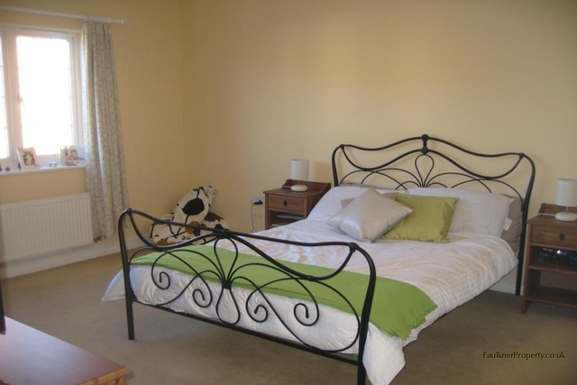  Image of 4 bedroom Detached house to rent in Treefields Buckingham MK18 at Buckingham, MK18 1GP