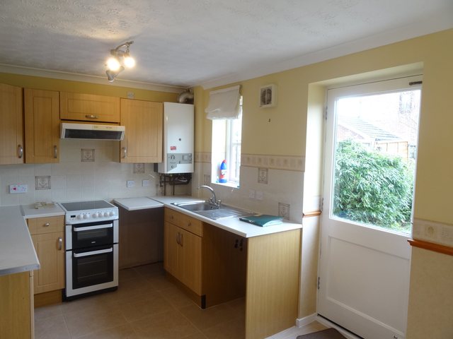  Image of 3 bedroom Detached house to rent in Truro Gardens Worcester WR5 at Worcester  Spetchley, WR5 1RY