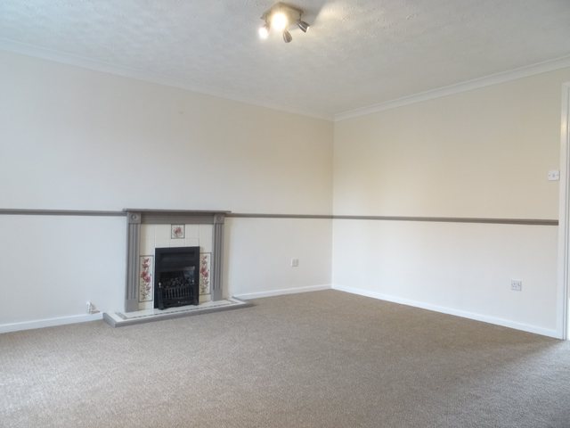  Image of 3 bedroom Detached house to rent in Truro Gardens Worcester WR5 at Worcester  Spetchley, WR5 1RY