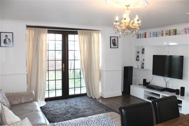  Image of 3 bedroom Terraced house for sale in Turnpike Close London SE8 at Deptford High Street, SE8 4NA