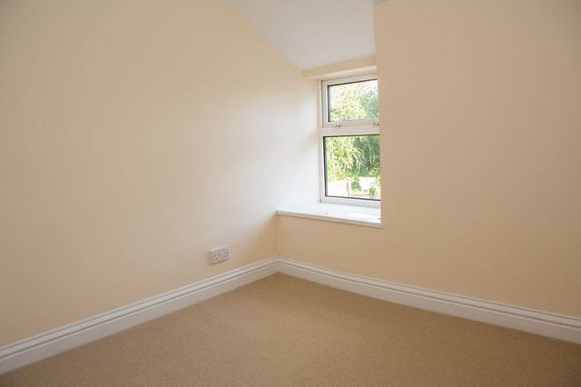  Image of 2 bedroom Terraced house to rent in Two Mile Hill Road Kingswood Bristol BS15 at Two Mile Hill Road Kingswood Bristol, BS15 1BJ