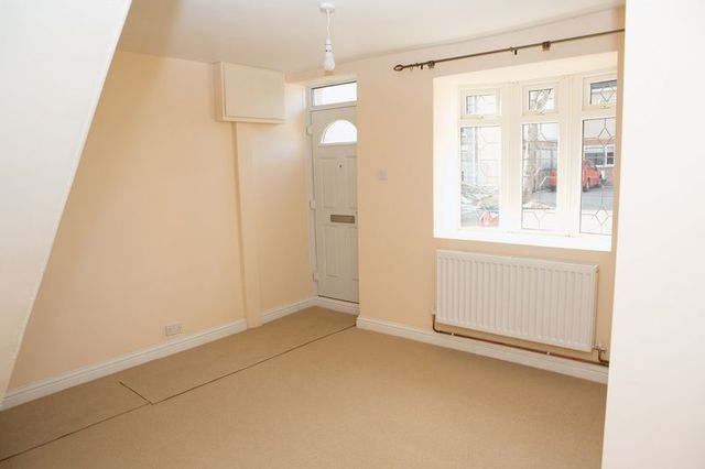  Image of 2 bedroom Terraced house to rent in Two Mile Hill Road Kingswood Bristol BS15 at Two Mile Hill Road Kingswood Bristol, BS15 1BJ