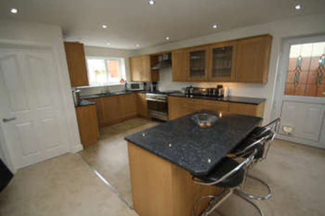  Image of 4 bedroom Detached house for sale in Underlane Plympton Plymouth PL7 at Plympton Plymouth Devon, PL7 1QX