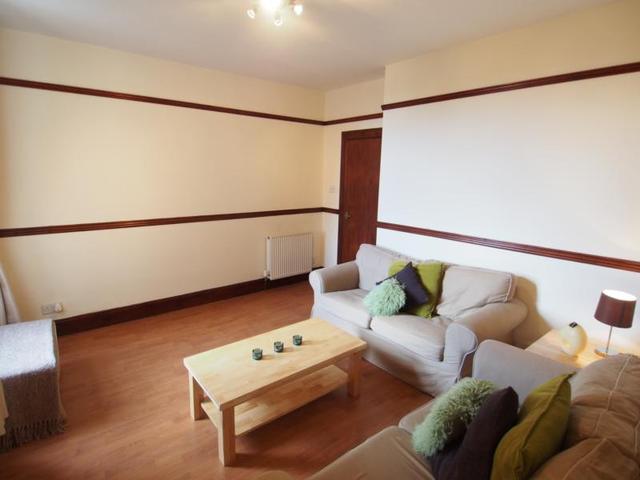  Image of 2 bedroom Flat to rent in Union Grove Aberdeen AB10 at West End Aberdeen Aberdeen, AB10 6TA