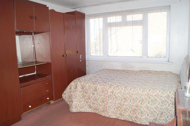  Image of 2 bedroom Maisonette for sale in Longford Avenue Southall UB1 at Longford Avenue Southall Southall, UB1 3QW