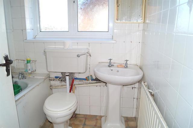  Image of 2 bedroom Maisonette for sale in Longford Avenue Southall UB1 at Longford Avenue Southall Southall, UB1 3QW