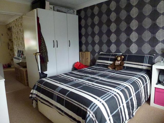  Image of 1 bedroom Flat to rent in Botany Bay Road Southampton SO19 at 89 Botany Bay Road Sholing Southampton, SO19 8FE