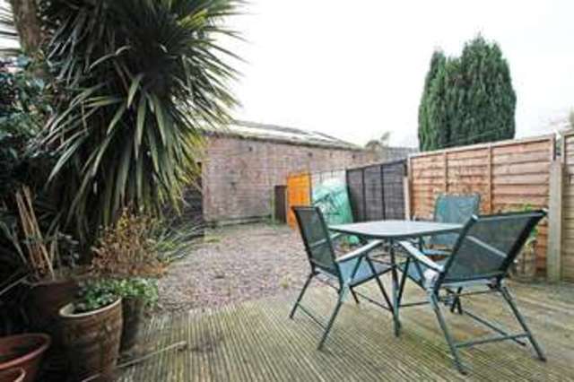  Image of 3 bedroom Terraced house to rent in Vanderbilt Road London SW18 at Earlsfield, SW18 3BG