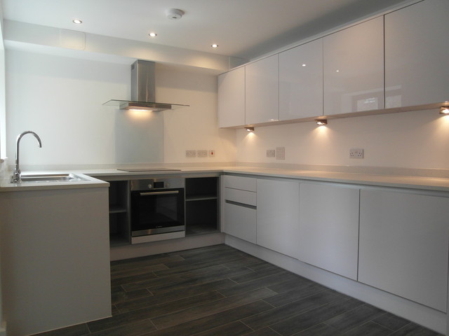  Image of 3 bedroom Apartment to rent in Varden Street London E1 at London Aldgate East, E1 2AR