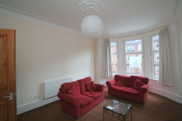 Image of 2 bedroom Flat to rent in Victoria Road Glasgow G42 at Queens Park Glasgow Glasgow, G42 7RP