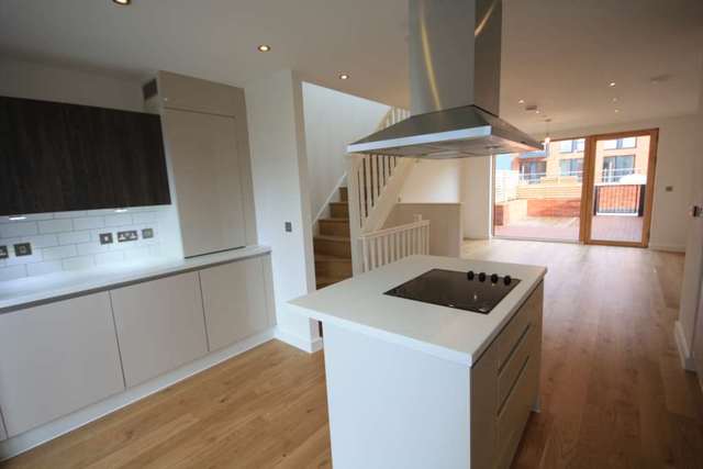 Image of 3 bedroom Town House for sale in Chapel Street Salford M3 at Barrow Street  Manchester, M3 5JY