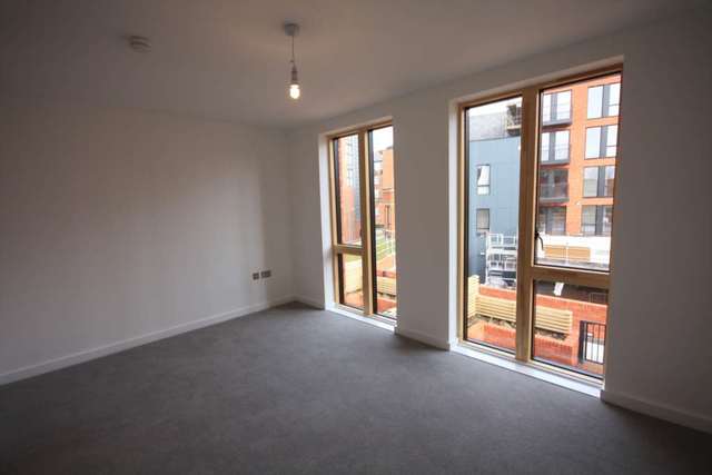  Image of 3 bedroom Town House for sale in Chapel Street Salford M3 at Barrow Street  Manchester, M3 5JY