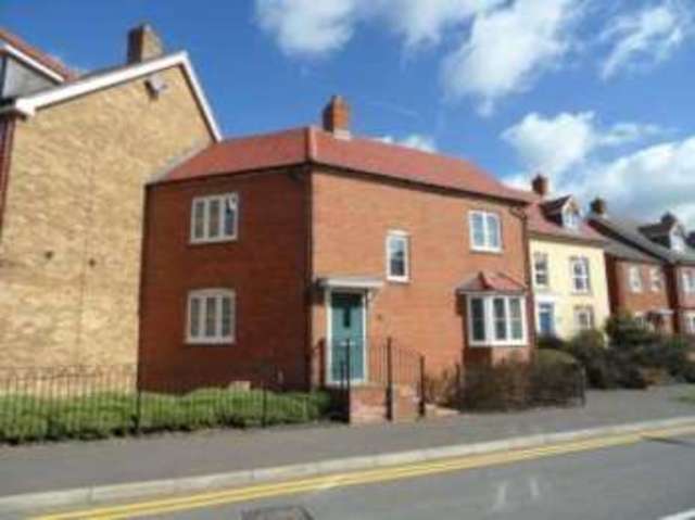  Image of 3 bedroom Semi-Detached house for sale in Violet Way Kingsnorth Ashford TN23 at Kingsnorth Ashford Kingsnorth, TN23 3GH