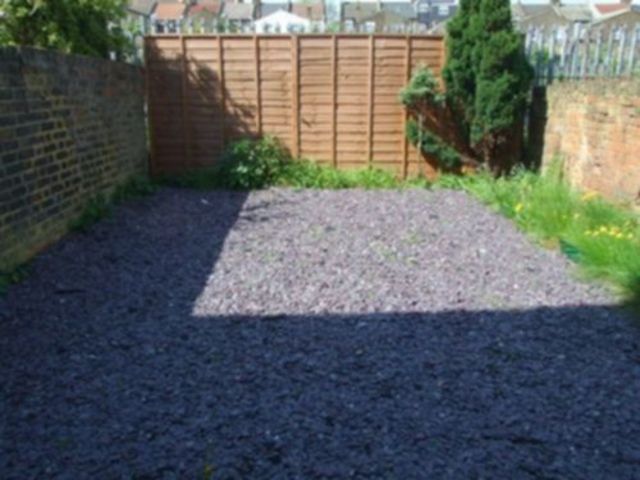  Image of 2 bedroom Flat to rent in Wakeman Road London NW10 at Kensal Green NW10 London, NW10 5BH