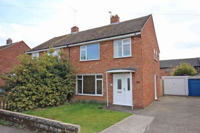  Image of 3 bedroom Semi-Detached house to rent in Wigod Way Wallingford OX10 at Wigod Way  Wallingford, OX10 8AW