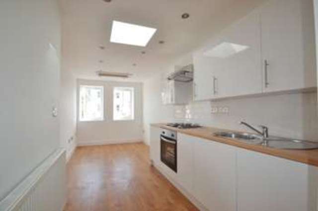  Image of Apartment to rent in Walworth Road London SE17 at Walworth Road  Walworth, SE17 2TE