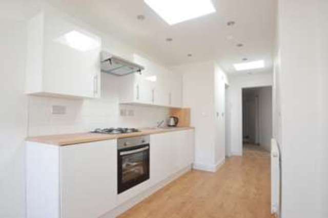  Image of Apartment to rent in Walworth Road London SE17 at Walworth Road  Walworth, SE17 2TE