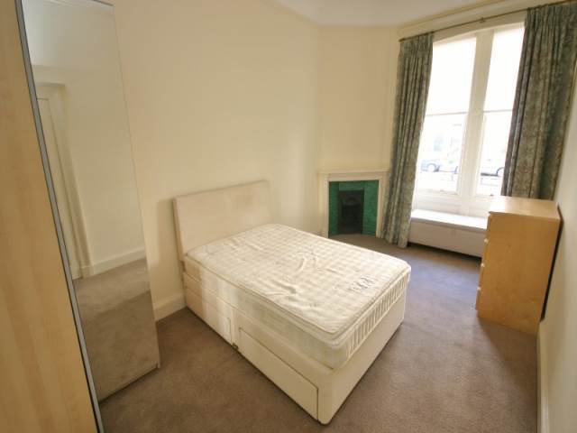  Image of 2 bedroom Flat to rent in Warrender Park Road Edinburgh EH9 at Marchmont Edinburgh Edinburgh, EH9 1EX