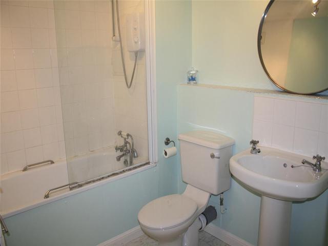 Image of 2 bedroom Flat to rent in Warriston Road Edinburgh EH3 at Canonmills Edinburgh Edinburgh, EH3 5LQ