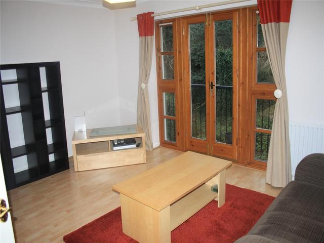  Image of 2 bedroom Flat to rent in Warriston Road Edinburgh EH3 at Canonmills Edinburgh Edinburgh, EH3 5LQ