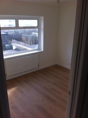  Image of 2 bedroom Flat to rent in Warwick Road London E17 at London, E17 5NP