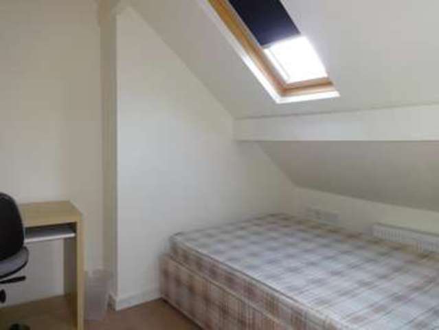  Image of 1 bedroom Detached house to rent in Warwick Terrace Sheffield S10 at Crookes Sheffield Fulwood, S10 1LY