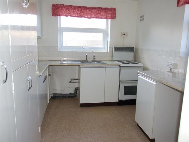  Image of 2 bedroom Bungalow for sale in Weaponness Valley Close Scarborough YO11 at Scarborough North Yorkshire Scarborough, YO11 2JJ