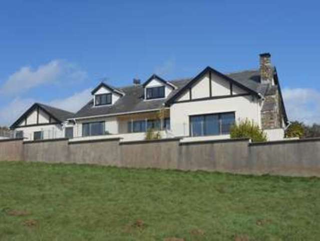  Image of 5 bedroom Property for sale in Atlantic Haven Llangennith Swansea SA3 at Llangennith  North Gower, SA3 1HU