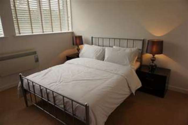  Image of 1 bedroom Flat to rent in Wella Road Basingstoke RG22 at Basingstoke, RG22 4AG