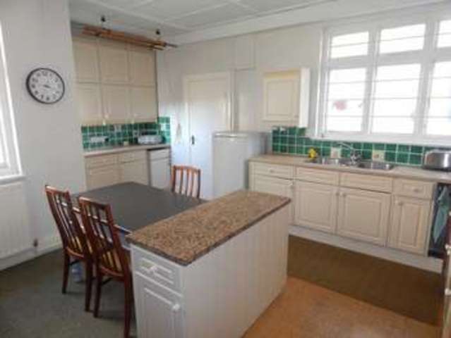  Image of 4 bedroom Detached house for sale in West Drive Porthcawl CF36 at Porthcawl  Porthcawl, CF36 3LT