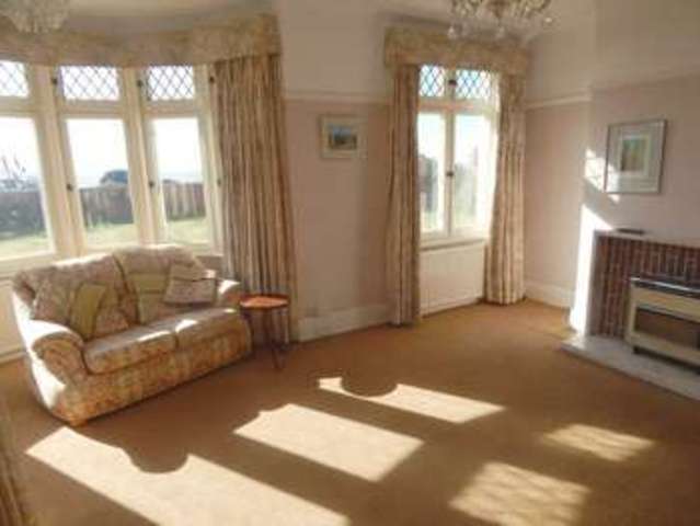  Image of 4 bedroom Detached house for sale in West Drive Porthcawl CF36 at Porthcawl  Porthcawl, CF36 3LT