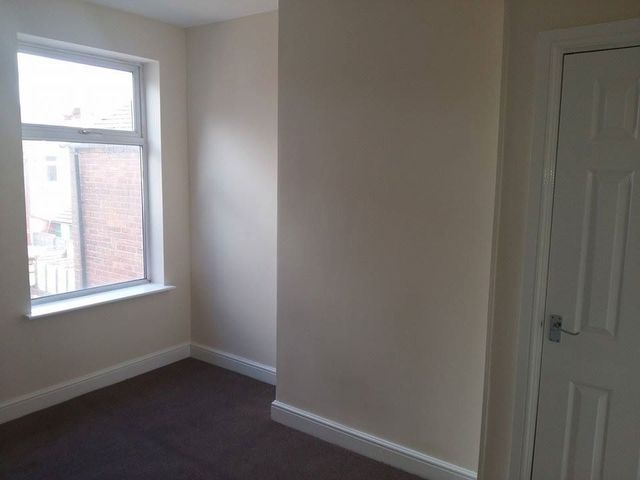  Image of 3 bedroom Terraced house to rent in West End Avenue Doncaster DN5 at West end  Doncaster, DN5 9RG