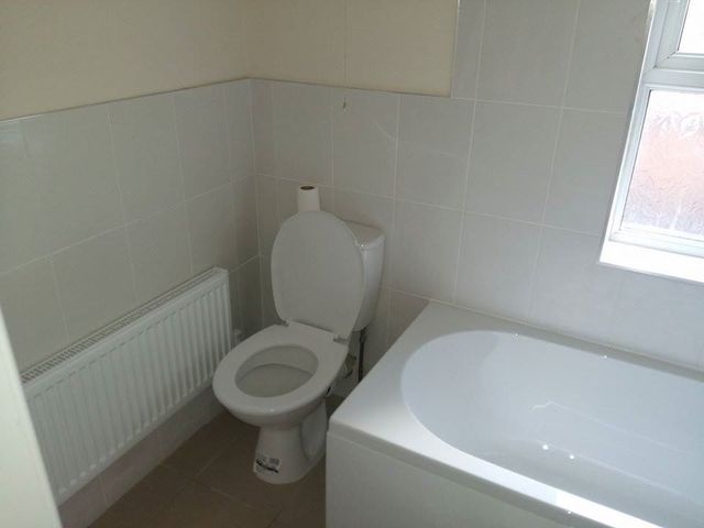  Image of 3 bedroom Terraced house to rent in West End Avenue Doncaster DN5 at West end  Doncaster, DN5 9RG