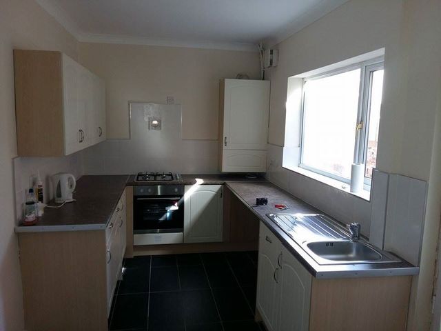  Image of 3 bedroom Terraced house to rent in West End Avenue Doncaster DN5 at West end  Doncaster, DN5 9RG