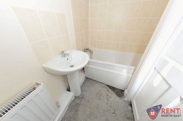  Image of 2 bedroom Flat to rent in Westbourne Avenue Bensham Gateshead NE8 at Westbourne Avenue Bensham Gateshead, NE8 4NQ