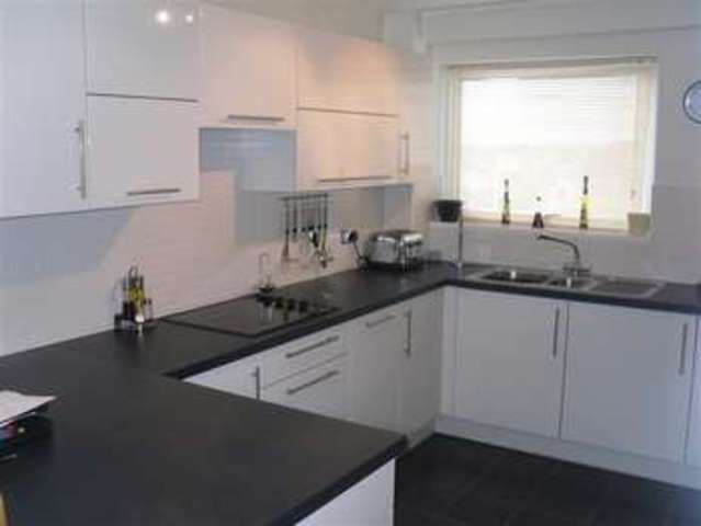  Image of 2 bedroom Flat to rent in Westhouse Grove Kings Heath Birmingham B14 at Westhouse Court (To Let) Kings Heath Birmingham, B14 6PS